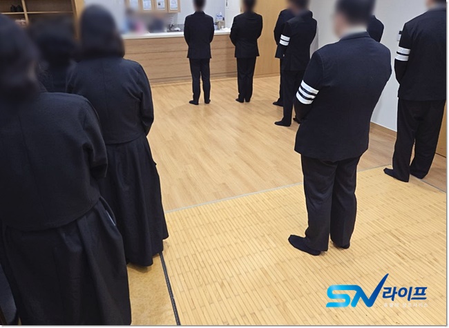 조문인사