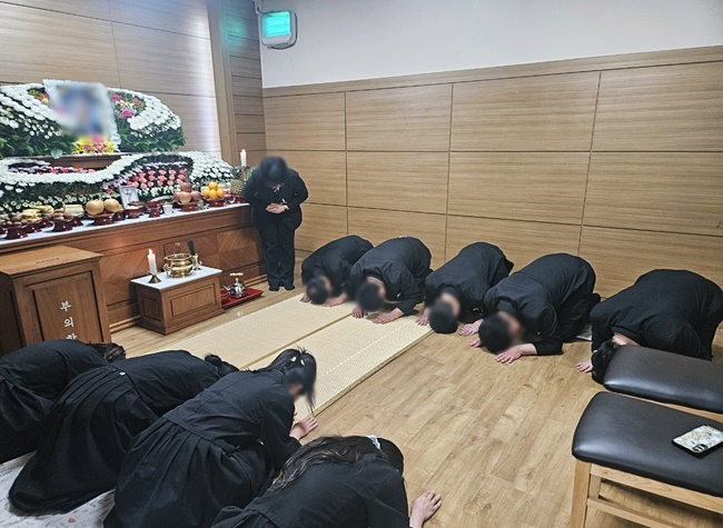 장례조문객인원