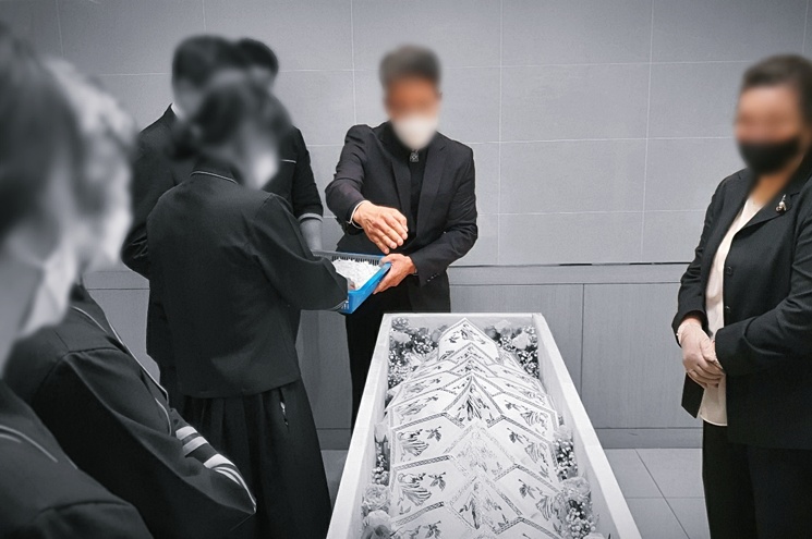 입관식에서 장례지도사가 하는 일과 유가족이 하는 일