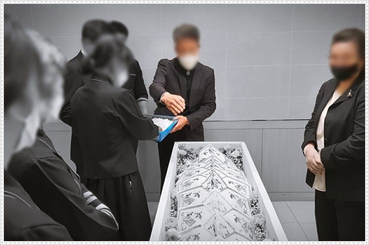 장례 입관 엄숙한 절차의 의미